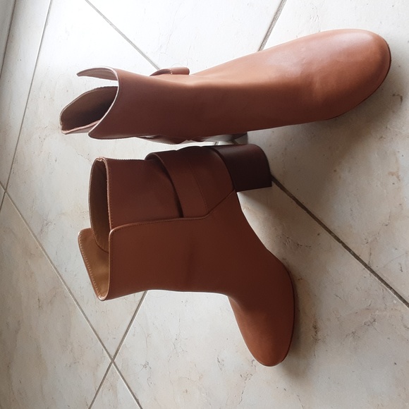 Tory Burch almost new boots - Picture 6 of 11